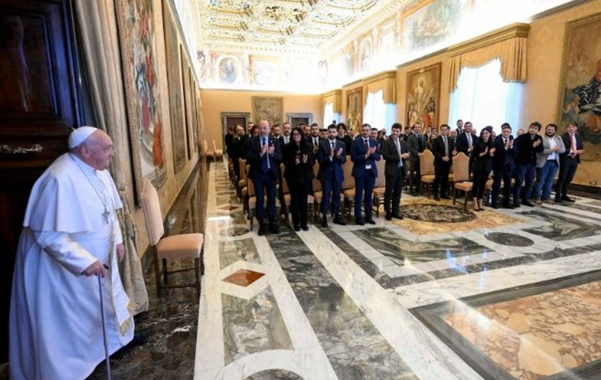 El Papa a jóvenes: Sigan soñando