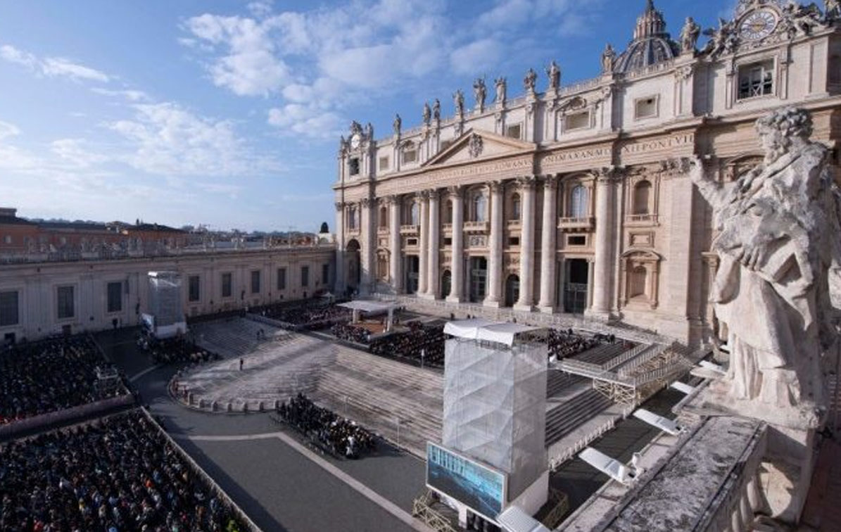 Catequesis de Francisco: "¡Dios es misericordia y nos espera siempre!"