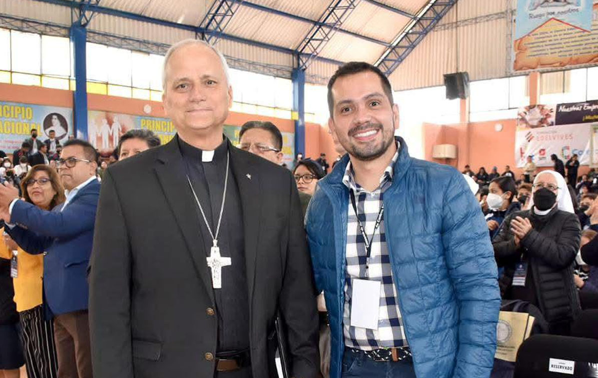 Palabras de bienvenida a Papa Leon XIV de la Escuela Católica de América.jpg